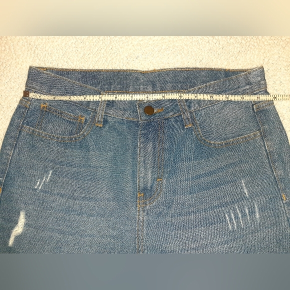 Women's High Waisted Flare Jeans - Picture 5 of 6